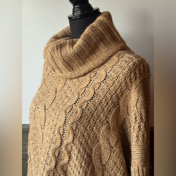 Silvia Novelli Cozy Oversized Cable Knit Cowl Neck Sweater Camel Large - Picture 5 of 7